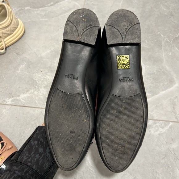 Prada Flats size 38, perfect condition worn few times. - Picture 3 of 6